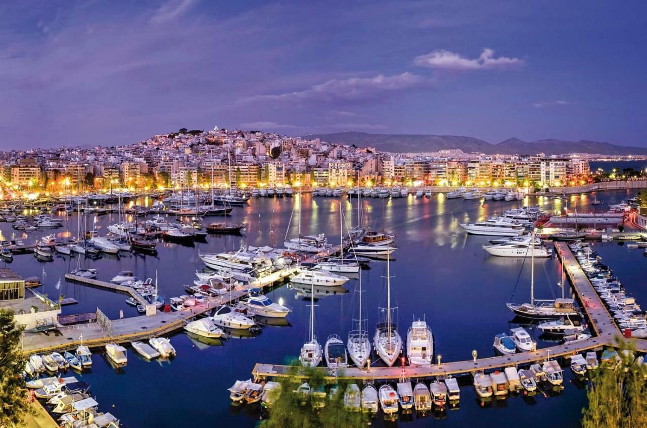 Ports Crossroad B Apartment Piraeus Bagian luar foto